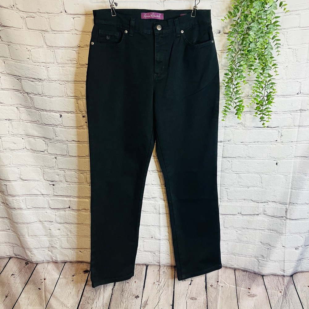 Gloria Vanderbilt Amanda Jeans 10 Short Black Straight Leg Slimming Denim